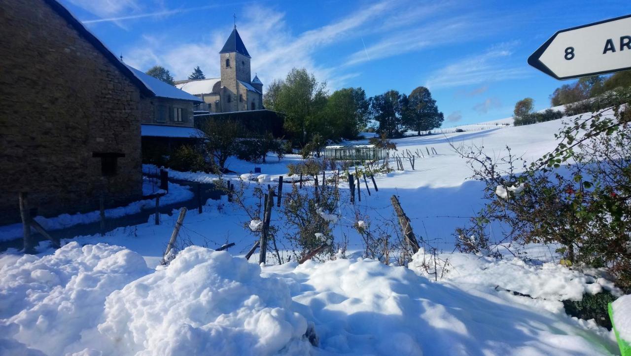 Auberge A La Vieille Cure Arandas Bagian luar foto